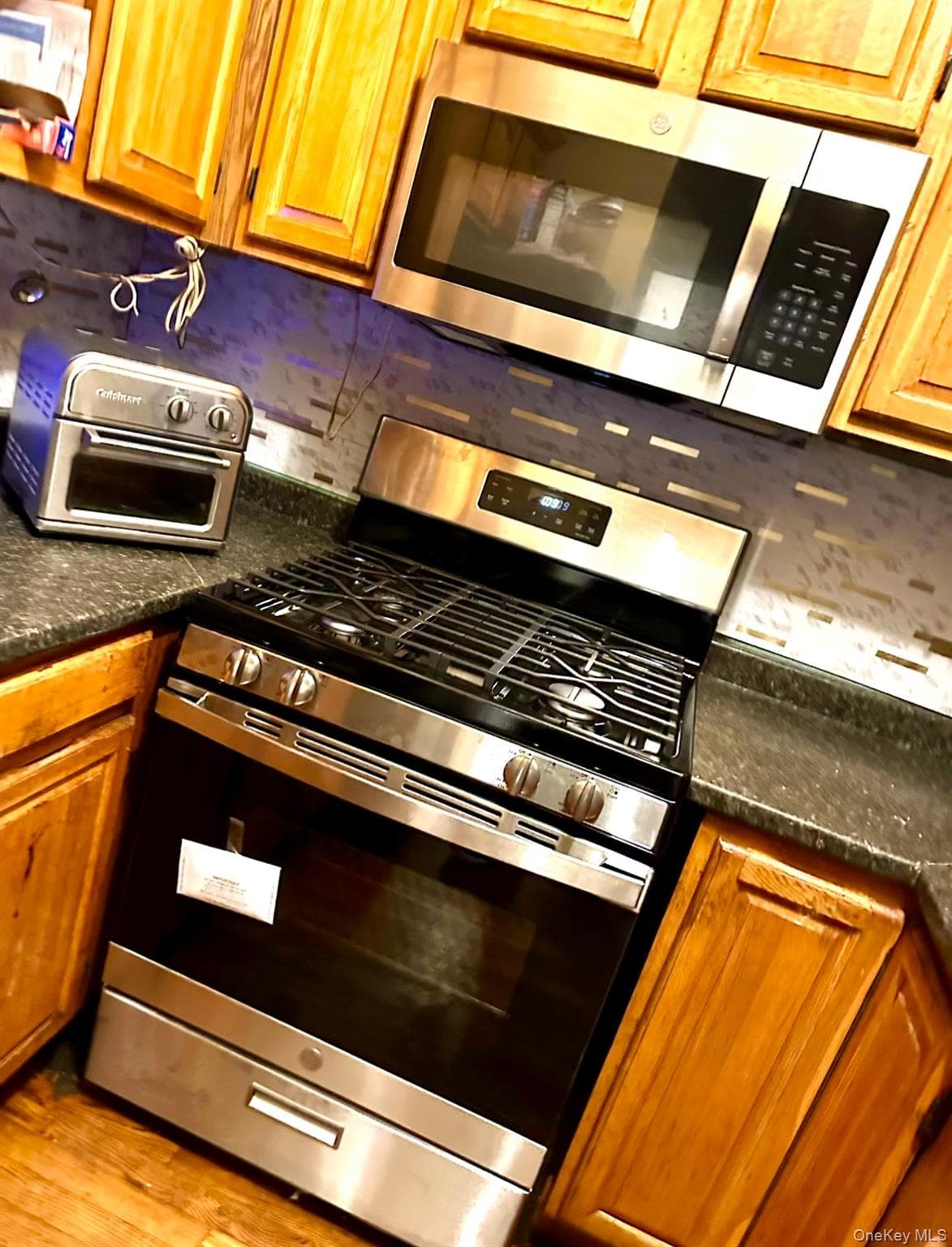 1538 Saint Marks Avenue thumbnail 7