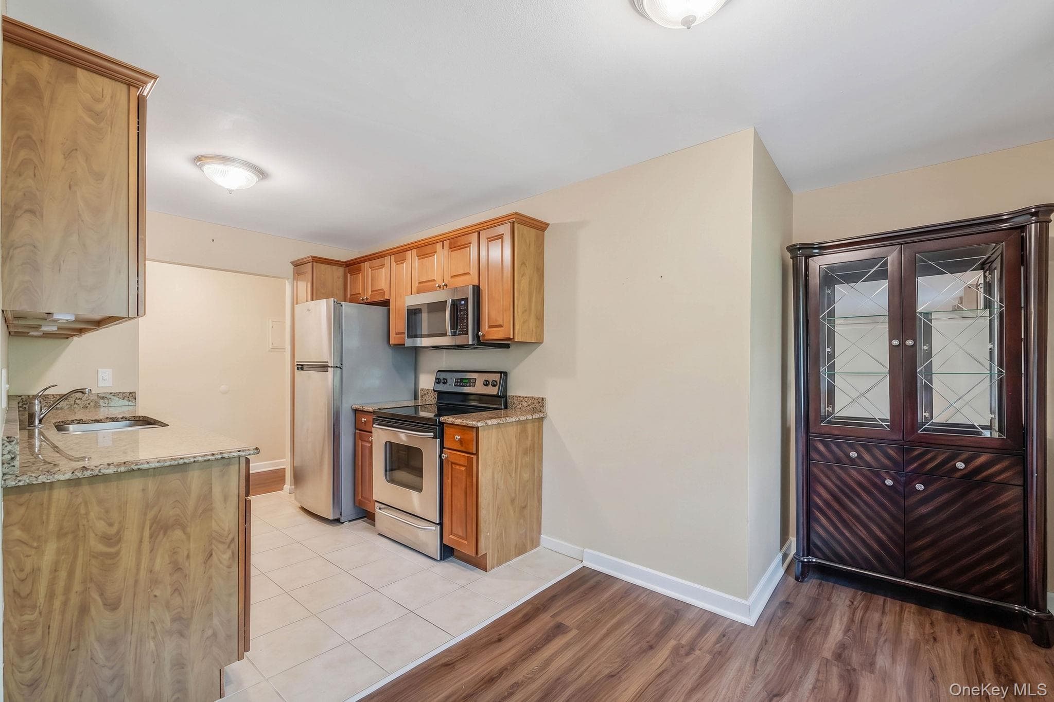 2449F Union Boulevard Unit: 9B thumbnail 8