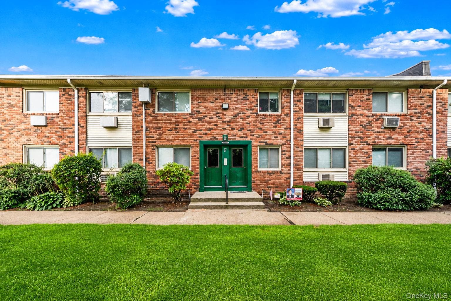 2449F Union Boulevard Unit: 9B, Islip