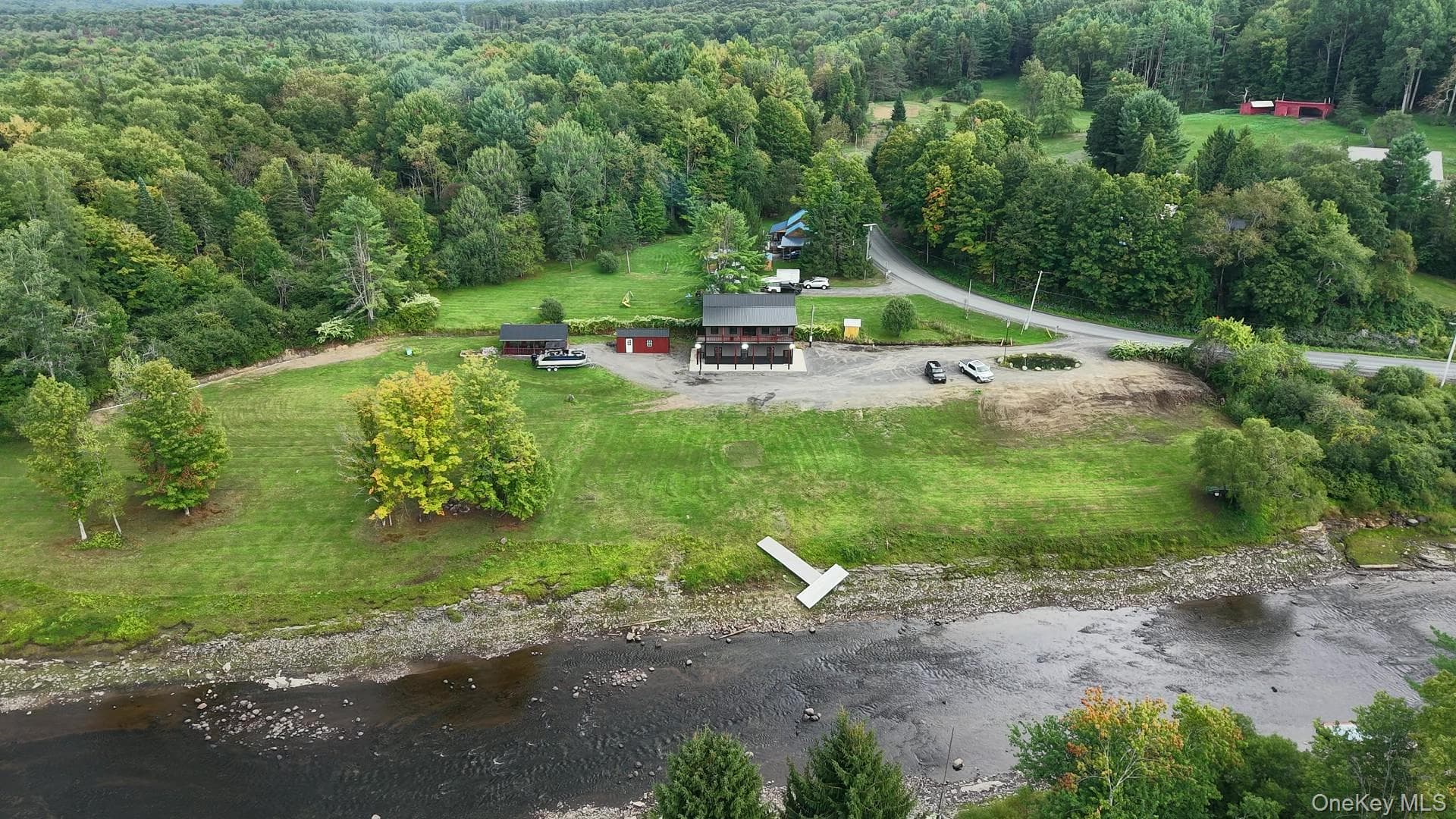 1452 Pardeeville Road thumbnail 9