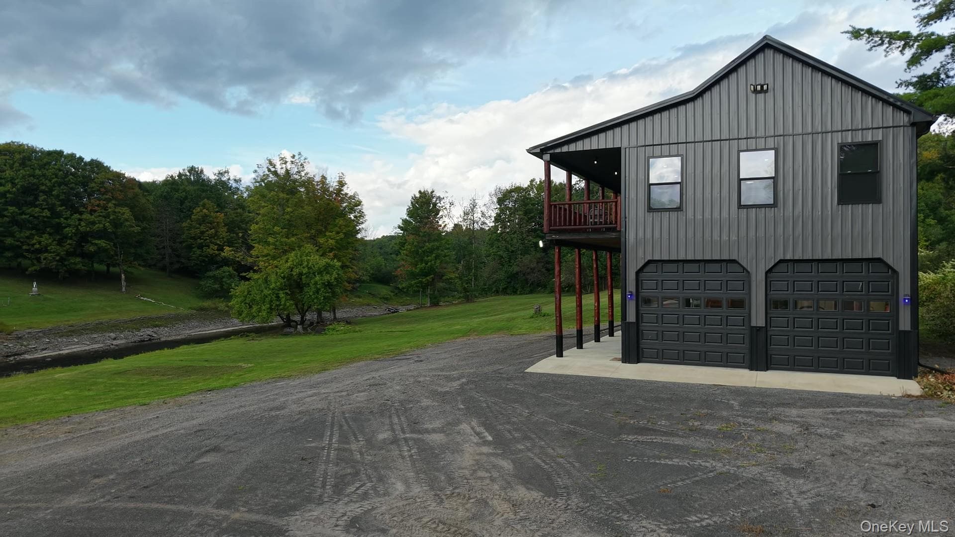 1452 Pardeeville Road thumbnail 4