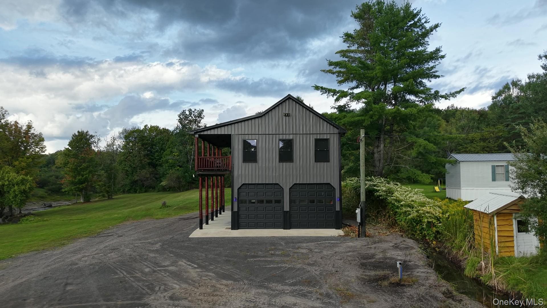 1452 Pardeeville Road thumbnail 2