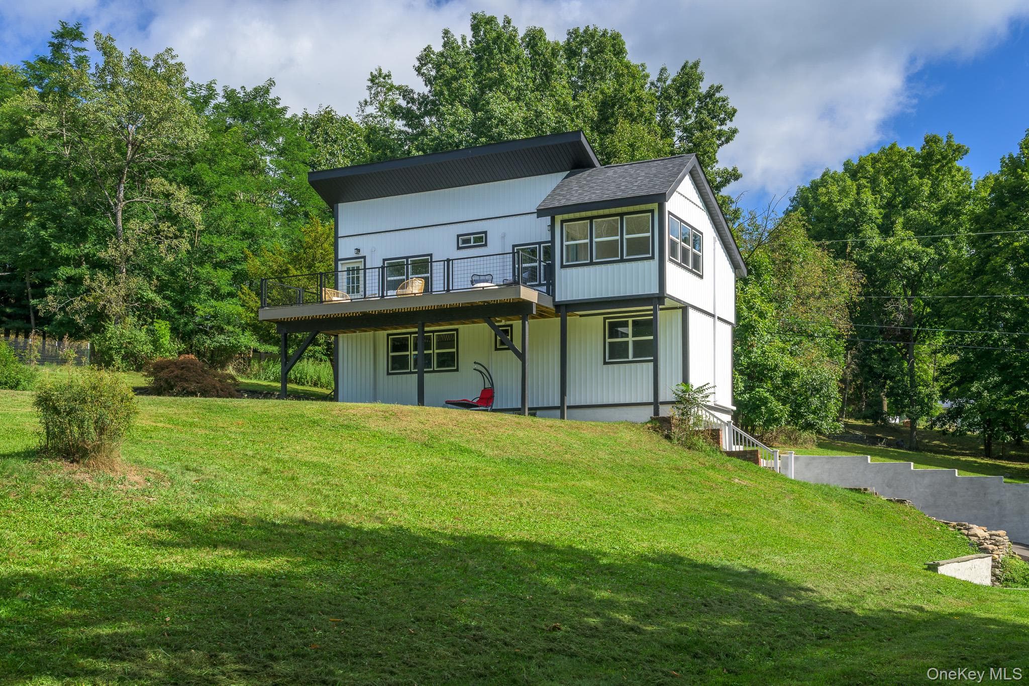 6 Wang Drive, Craryville