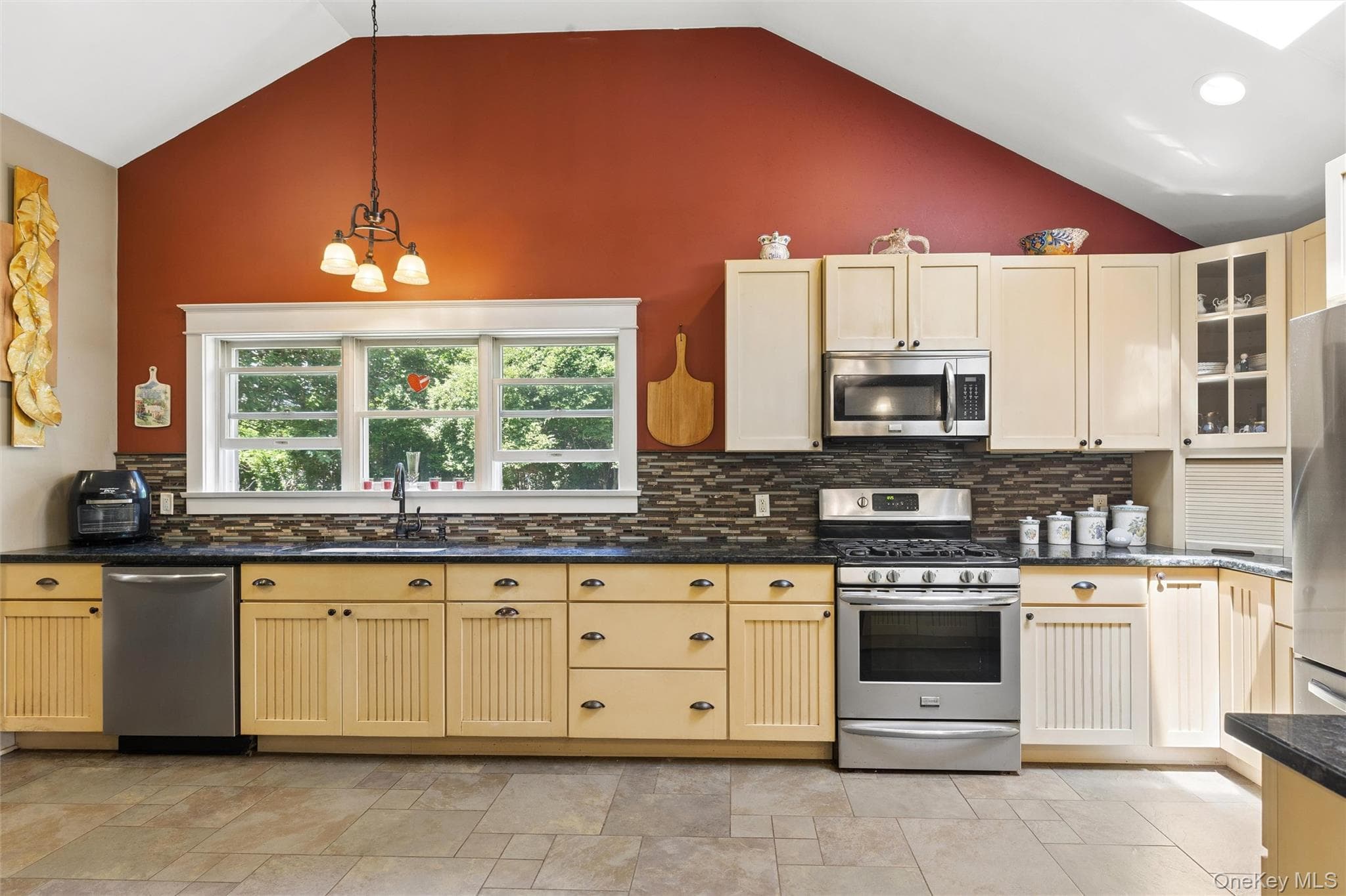 6205 Alvahs Lane thumbnail 13