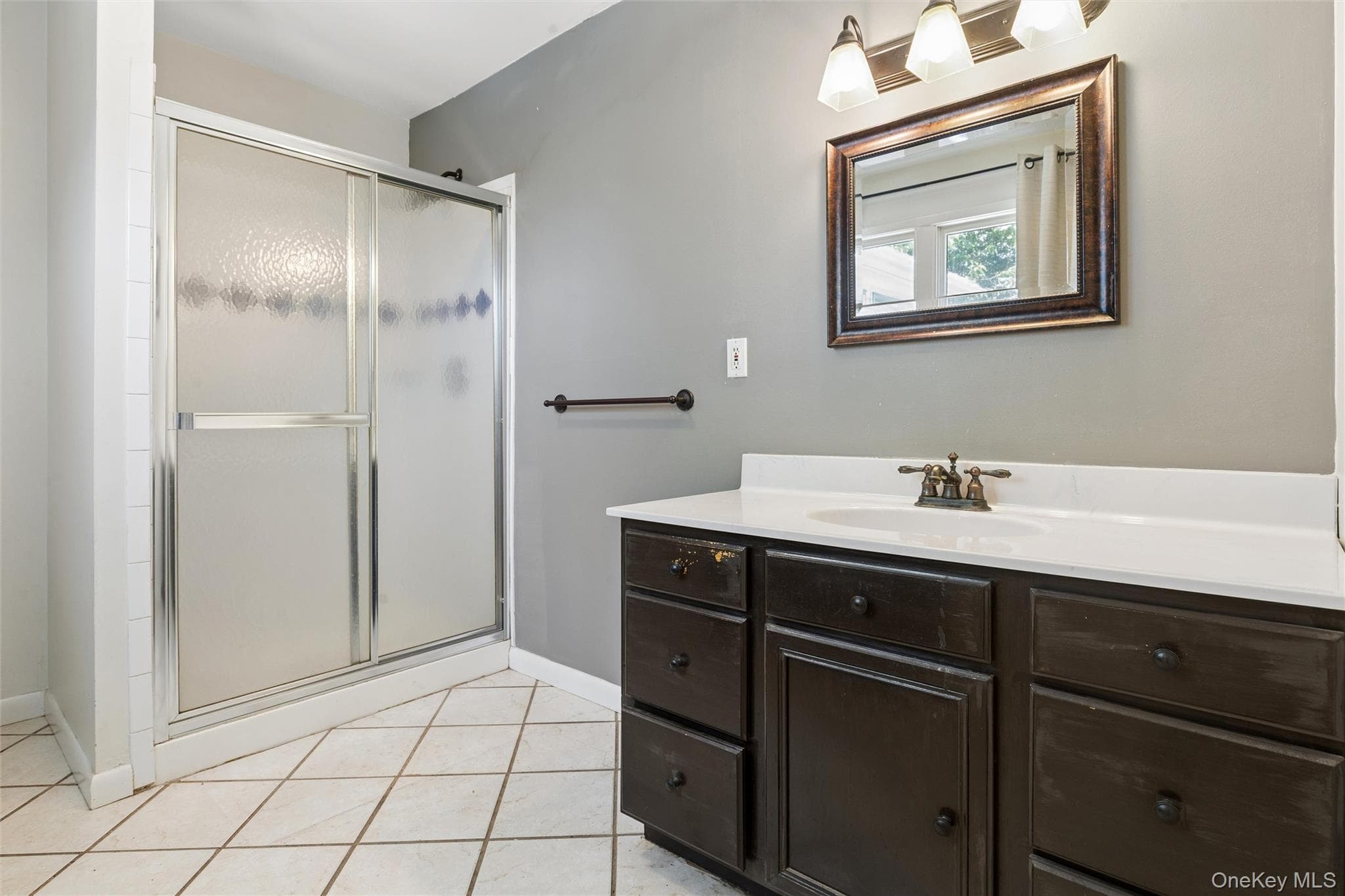 6205 Alvahs Lane thumbnail 9
