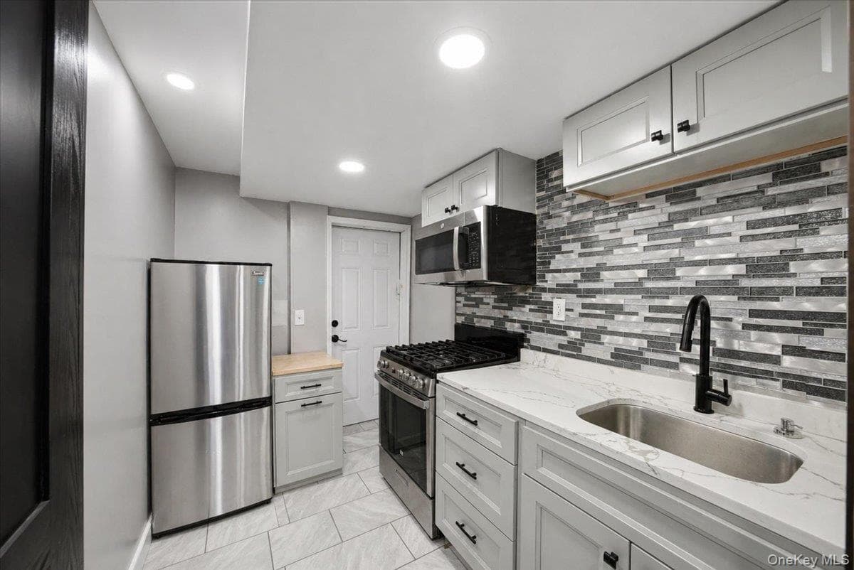 3410 Kingsland Avenue thumbnail 4