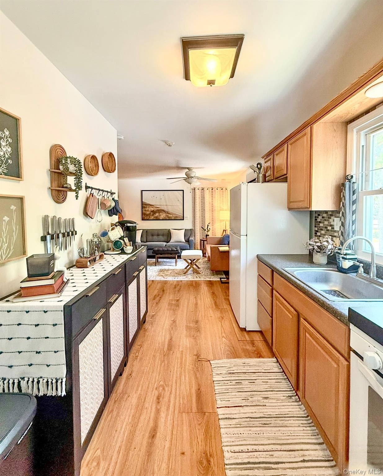 215 Maple Avenue thumbnail 35