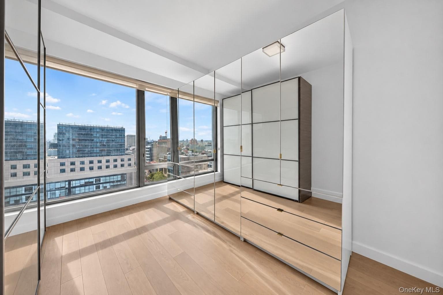13835 39th Avenue Unit: 10H thumbnail 3