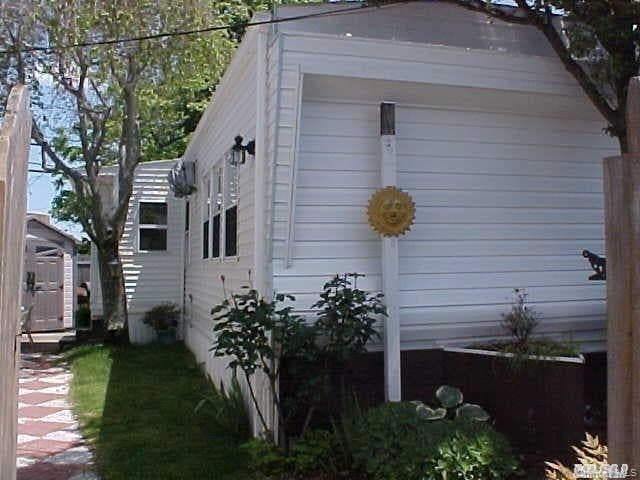 150 Main Street Unit: 1F, Islip