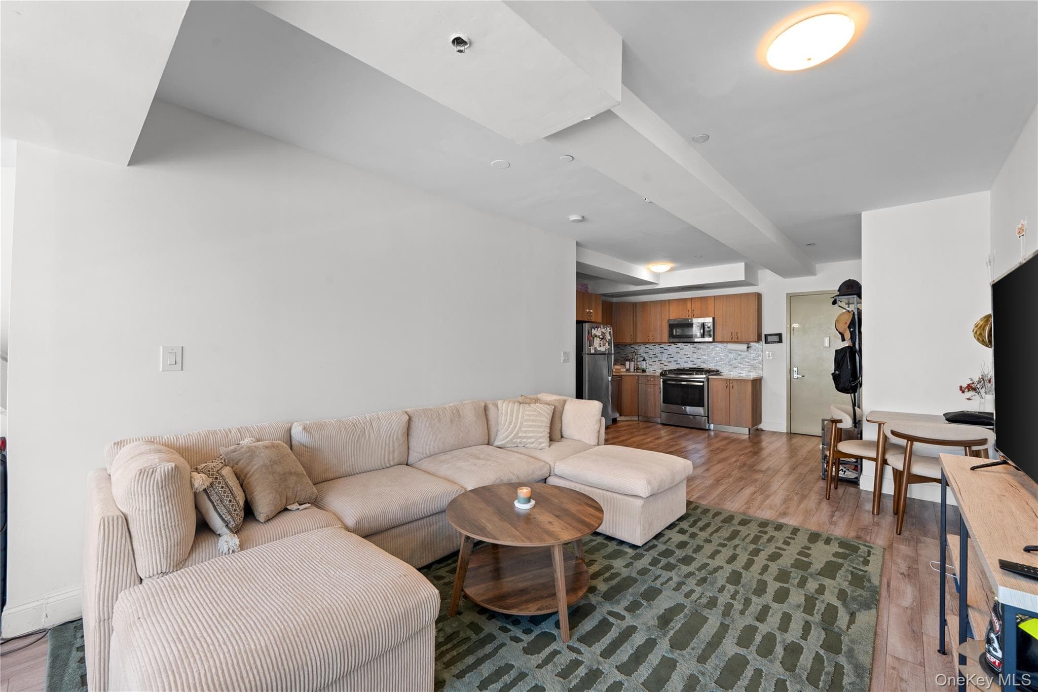 2818 Astoria Boulevard Unit: 602 thumbnail 3