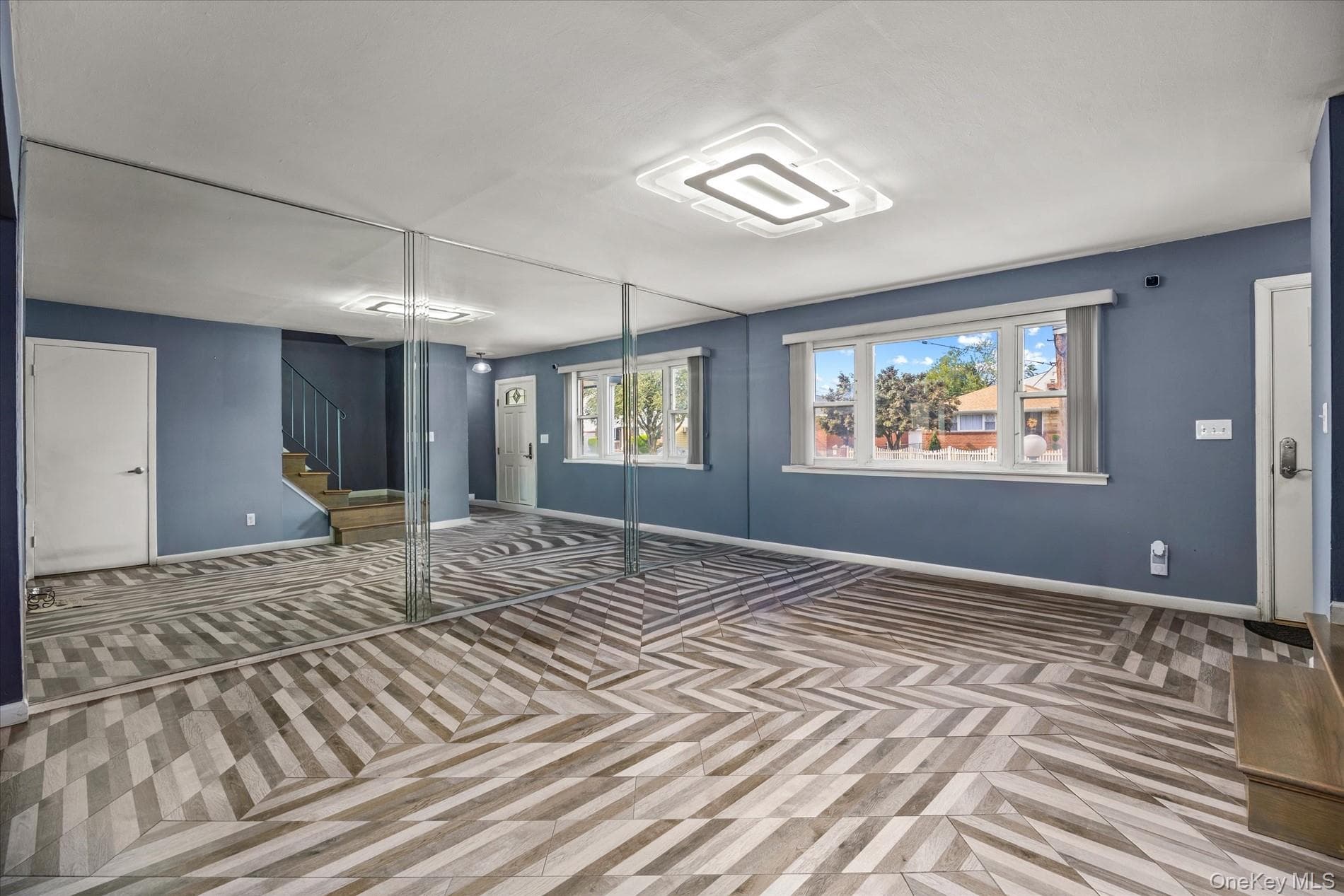 201-46 120th Avenue thumbnail 6