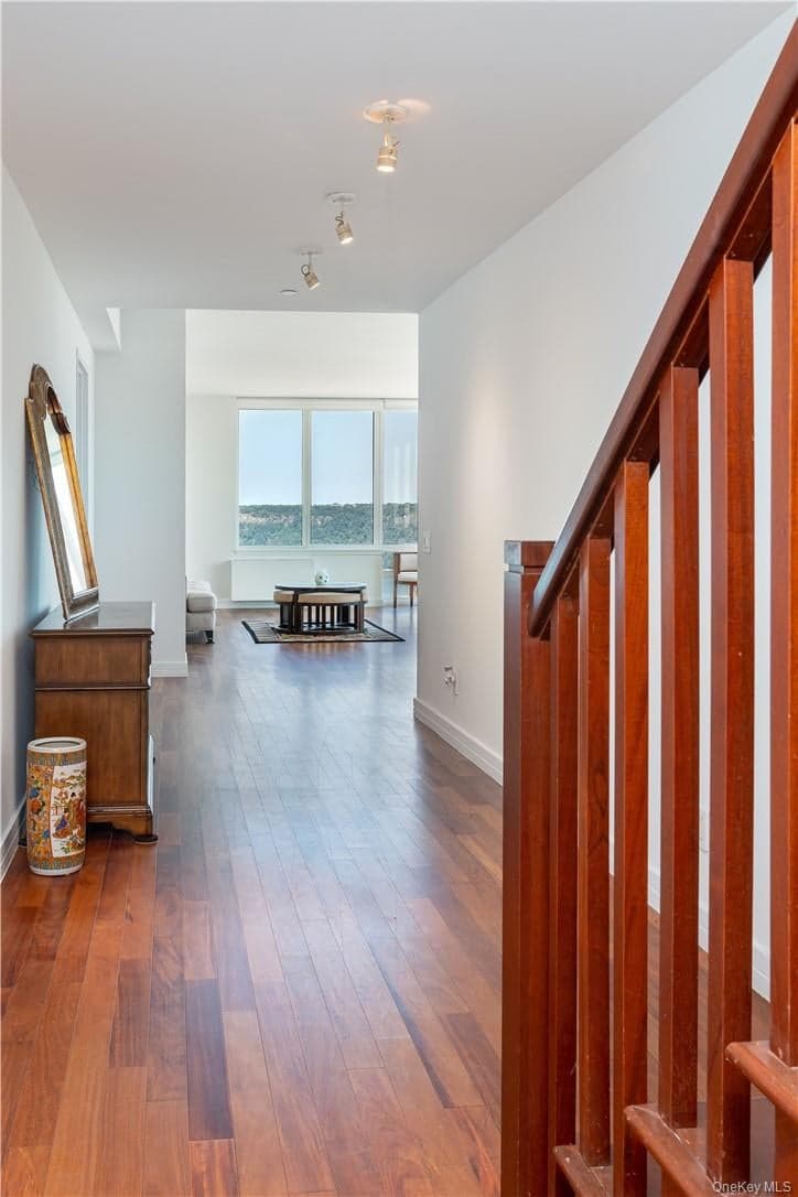 640 W 237th Street Unit: 20B thumbnail 11