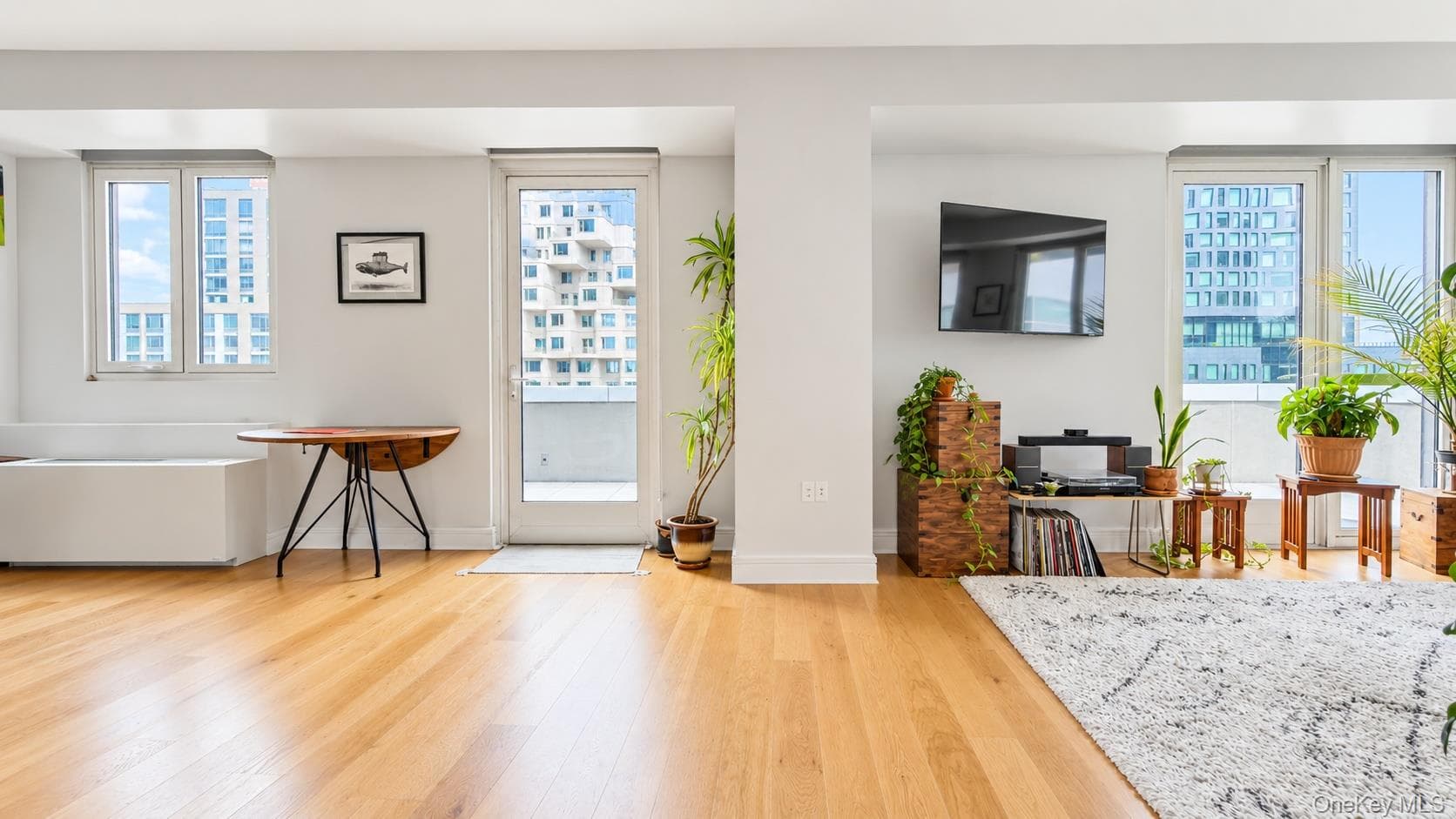 2416 Queens Plaza Unit: 7B photo 1
