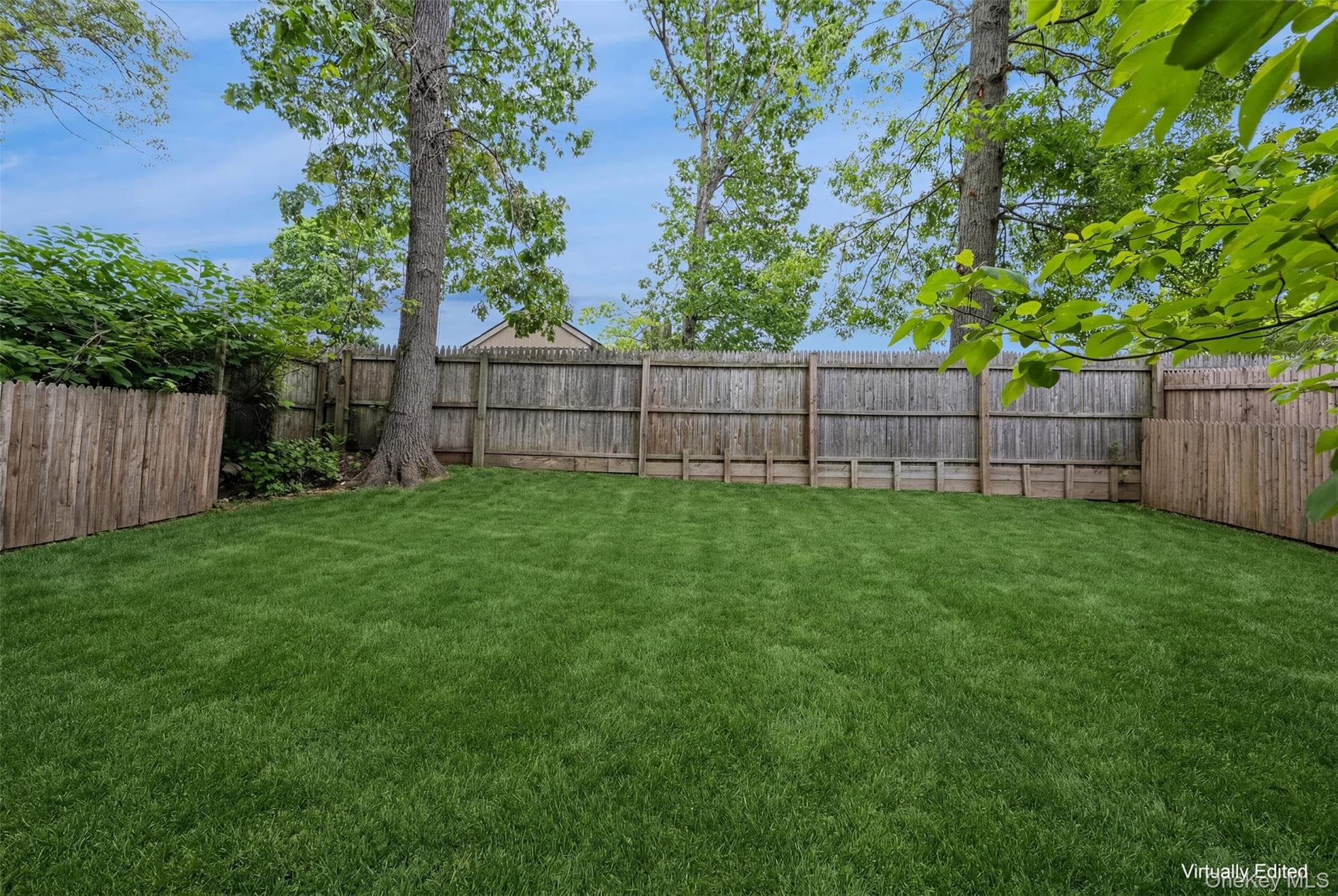 127 Hallock Landing Road thumbnail 17