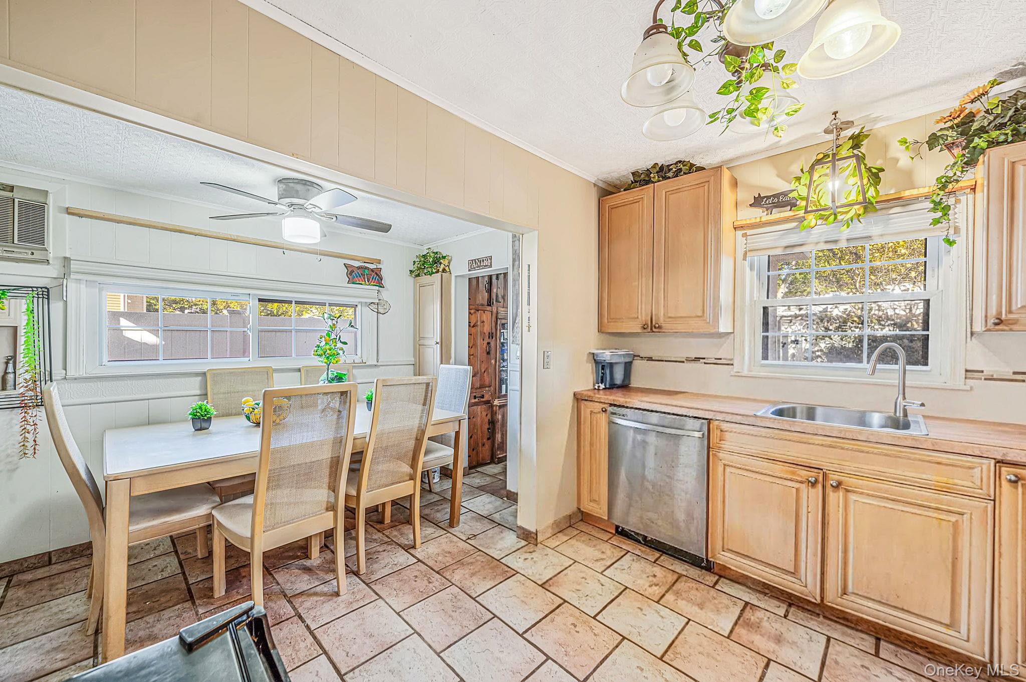 414 Avalon Place thumbnail 19