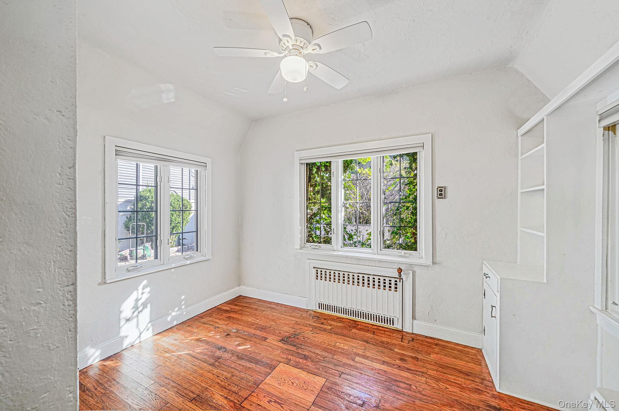 414 Avalon Place thumbnail 17