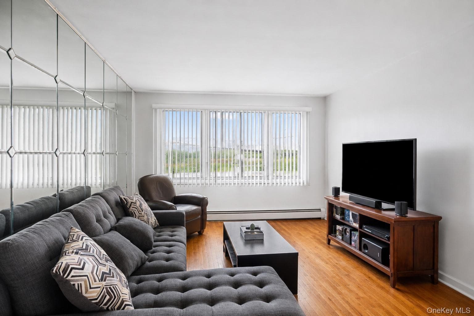 1166 Bergen Avenue thumbnail 23