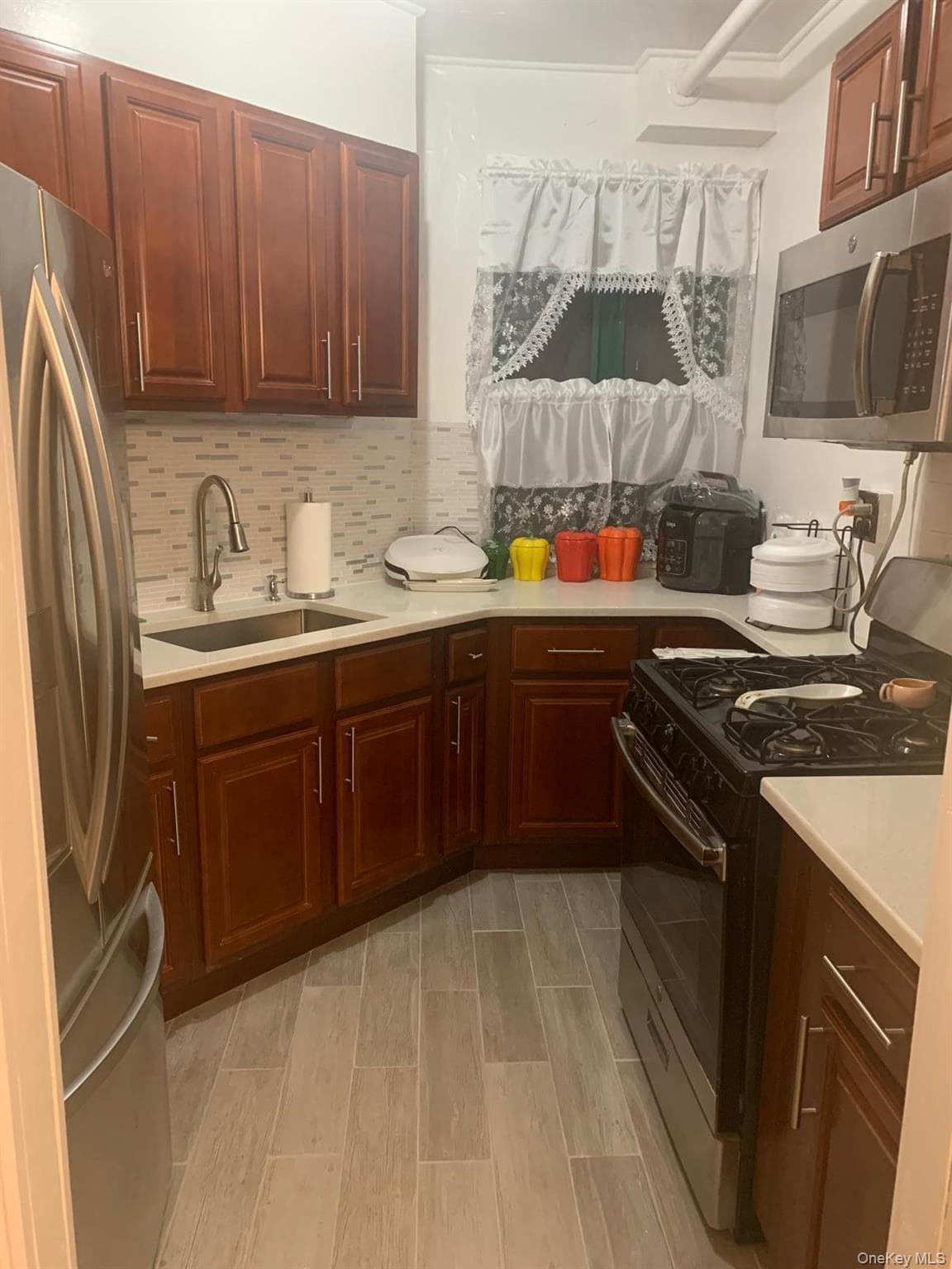 1700 Metropolitan Avenue Unit: 6D thumbnail 5