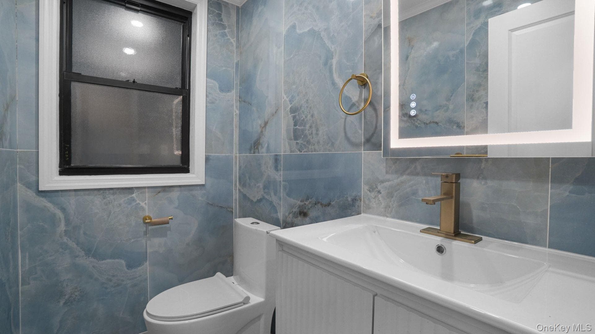 128 E 238th Street thumbnail 19