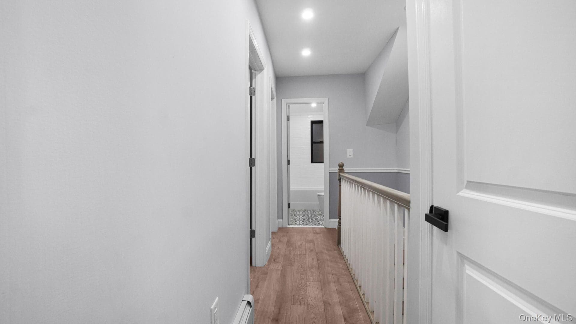 128 E 238th Street thumbnail 17