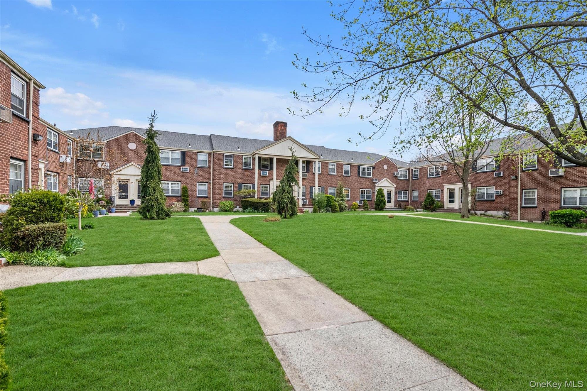 6939 213th Street Unit: 218 thumbnail 11