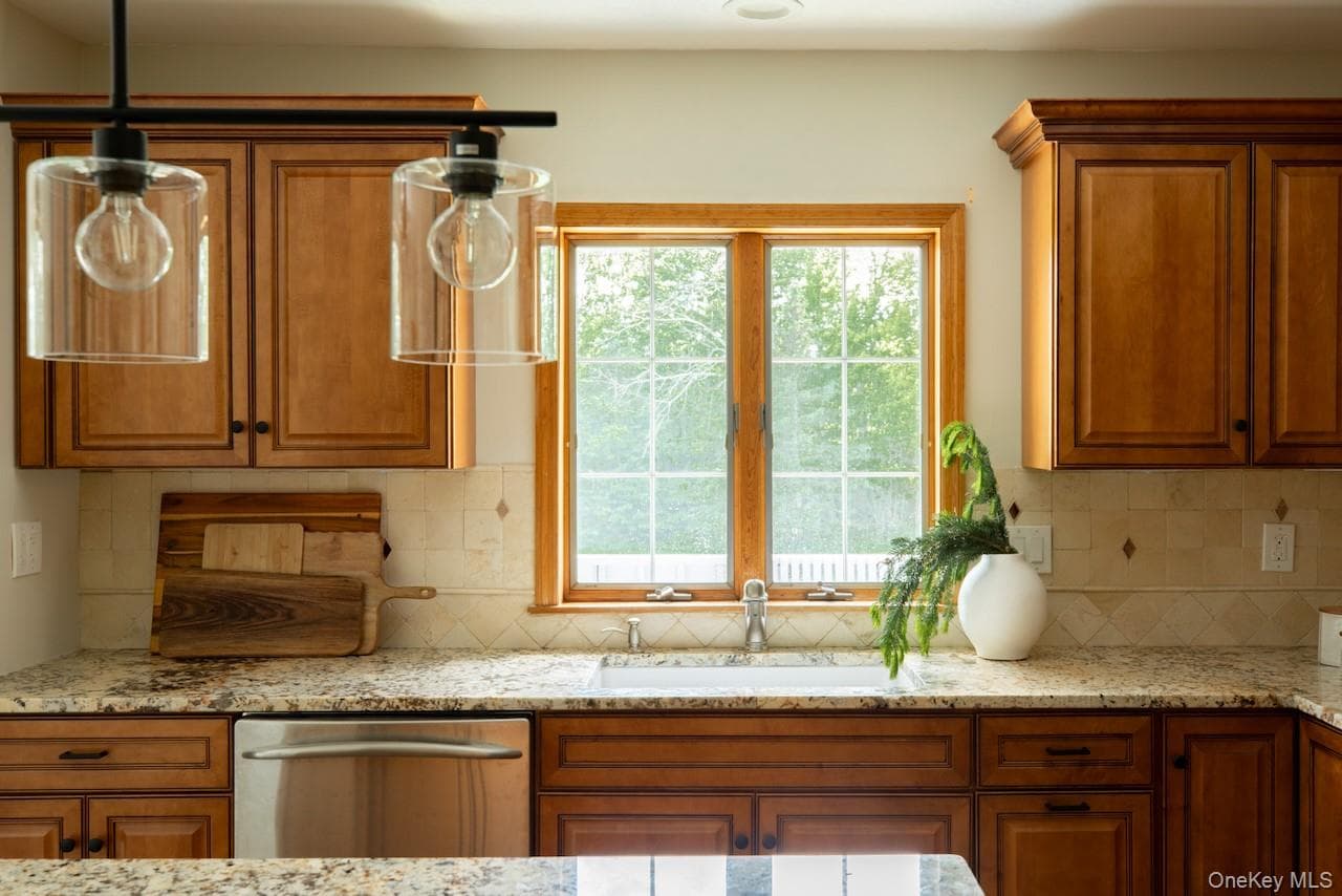 2114 Brush Ridge Road thumbnail 8