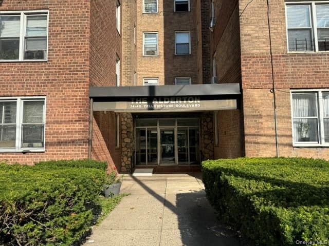 74-45 Yellowstone Boulevard Unit: 5E, Rego Park