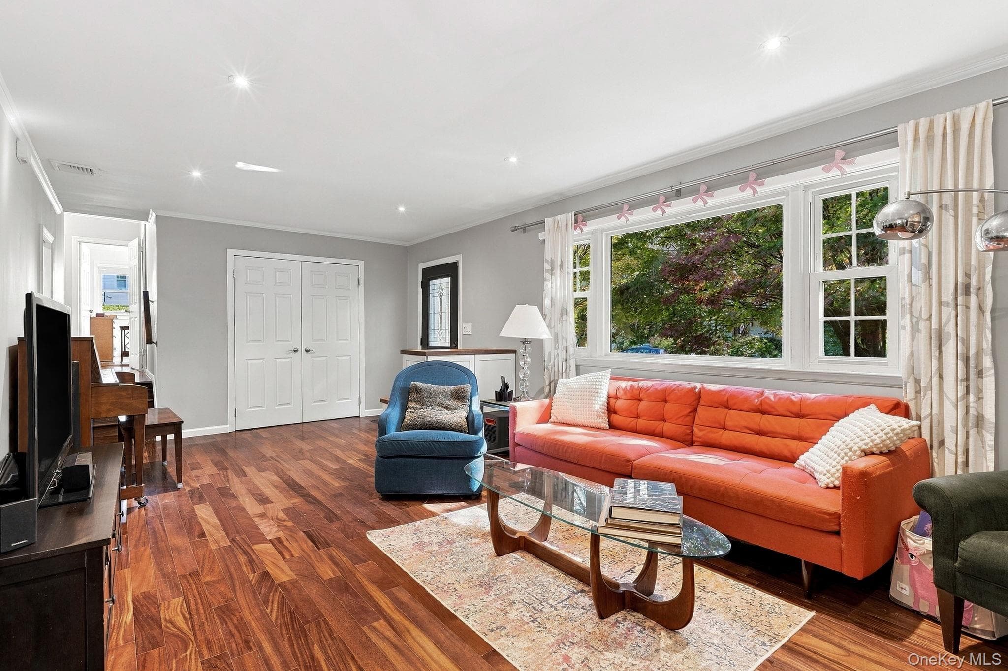 710 Forest Avenue thumbnail 5