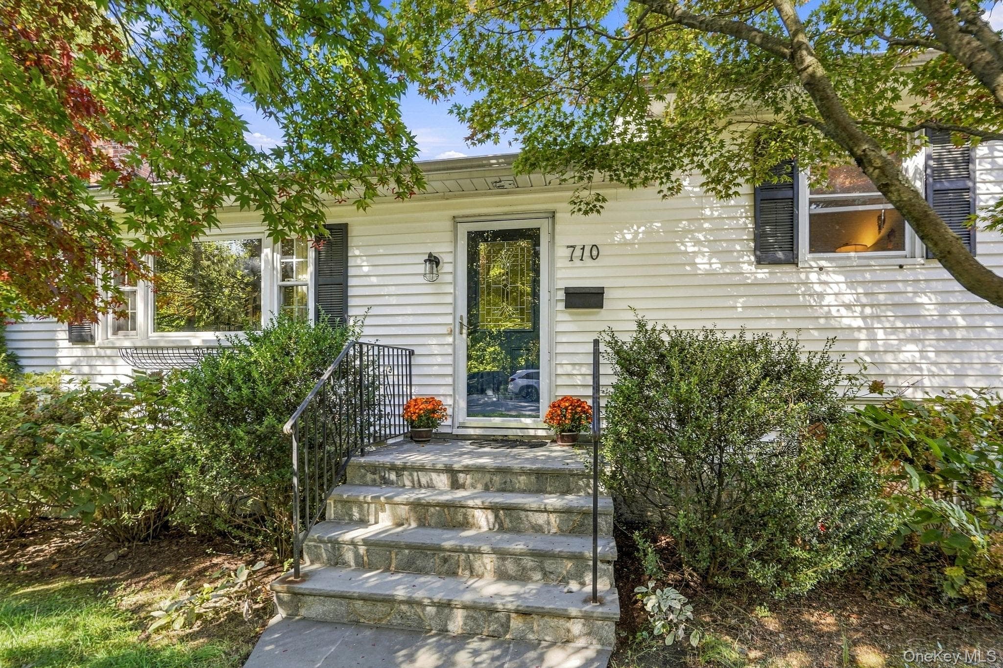 710 Forest Avenue thumbnail 2