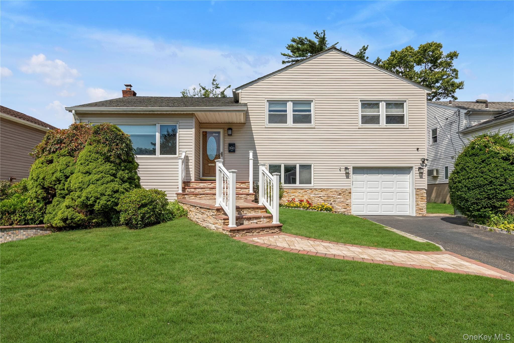 2669 Grayson Drive, East Meadow