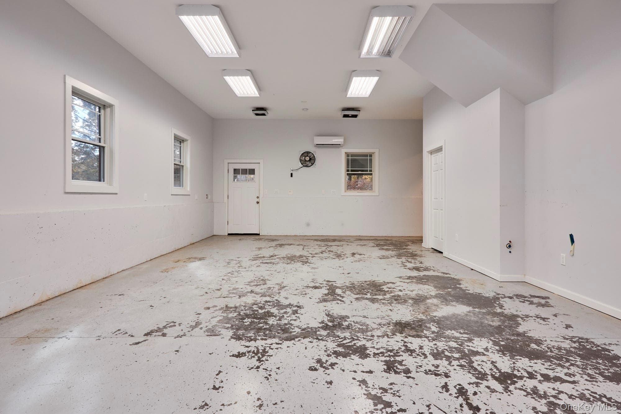 203 Silver Lake Road thumbnail 44
