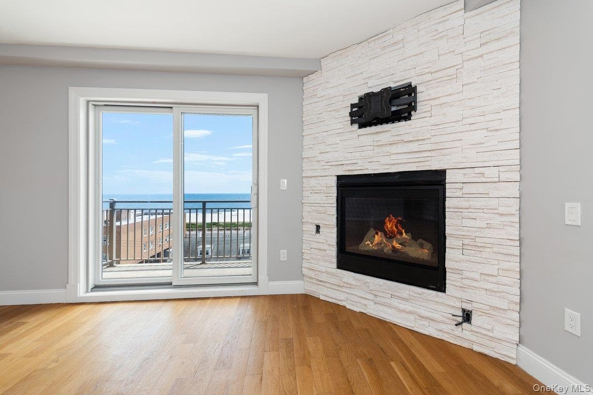 661 W Broadway Unit: 401 thumbnail 10