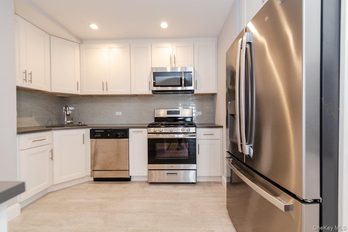 661 W Broadway Unit: 401 thumbnail 13
