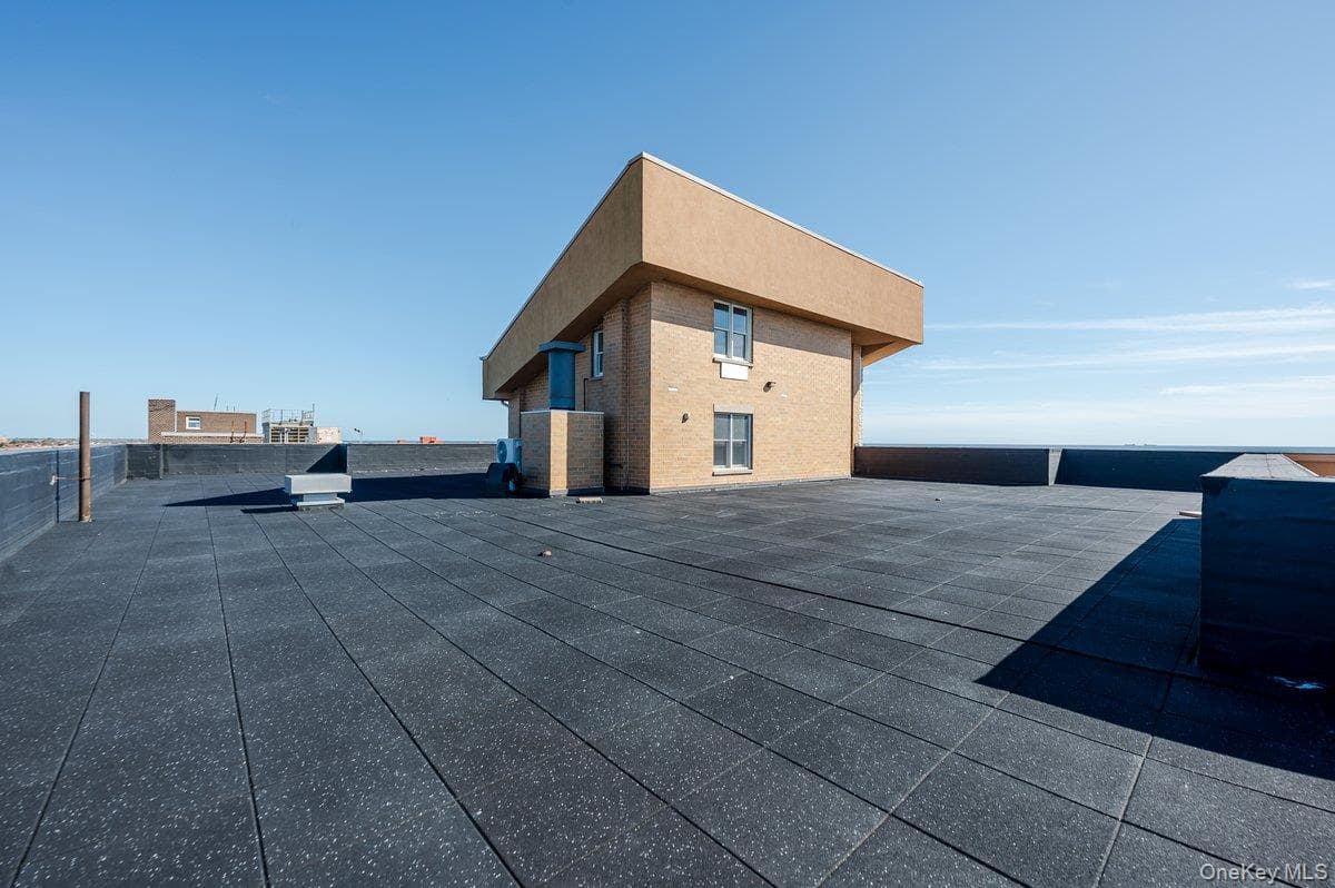 661 W Broadway Unit: 401 thumbnail 39