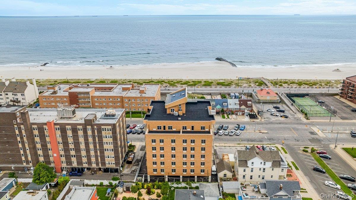 661 W Broadway Unit: 401 thumbnail 30