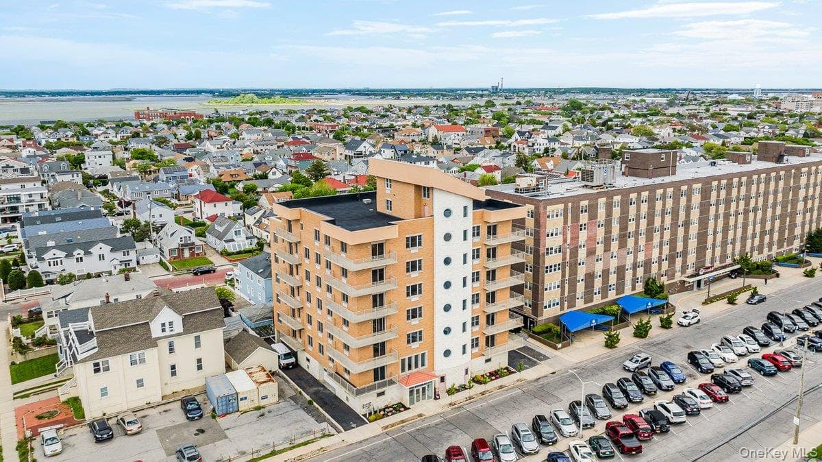 661 W Broadway Unit: 401 thumbnail 27