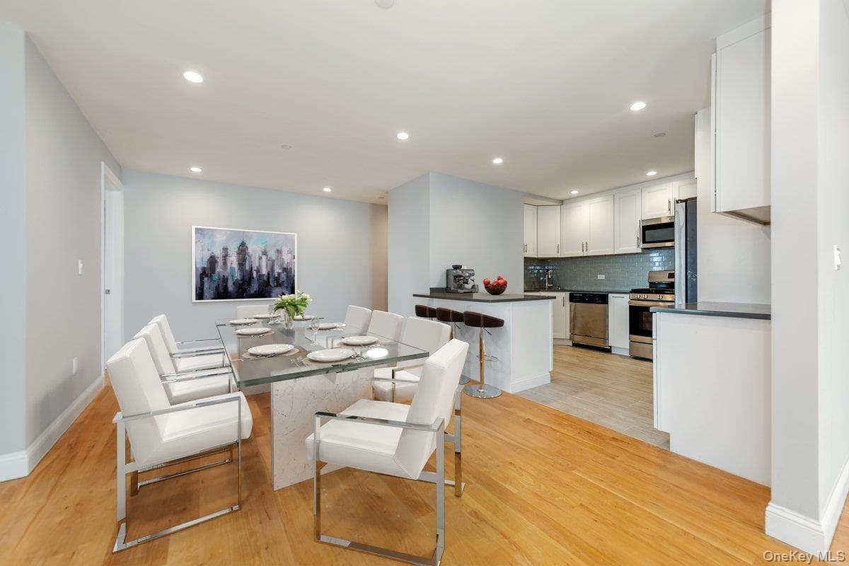 661 W Broadway Unit: 401 thumbnail 11