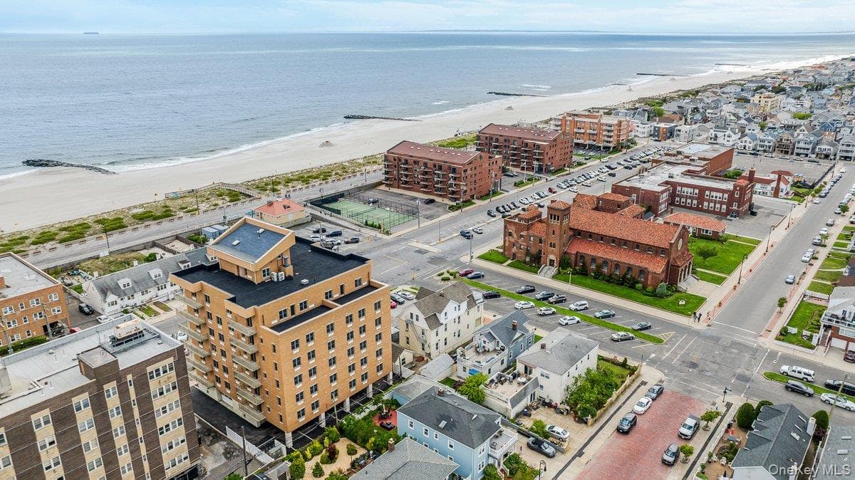661 W Broadway Unit: 401 thumbnail 32