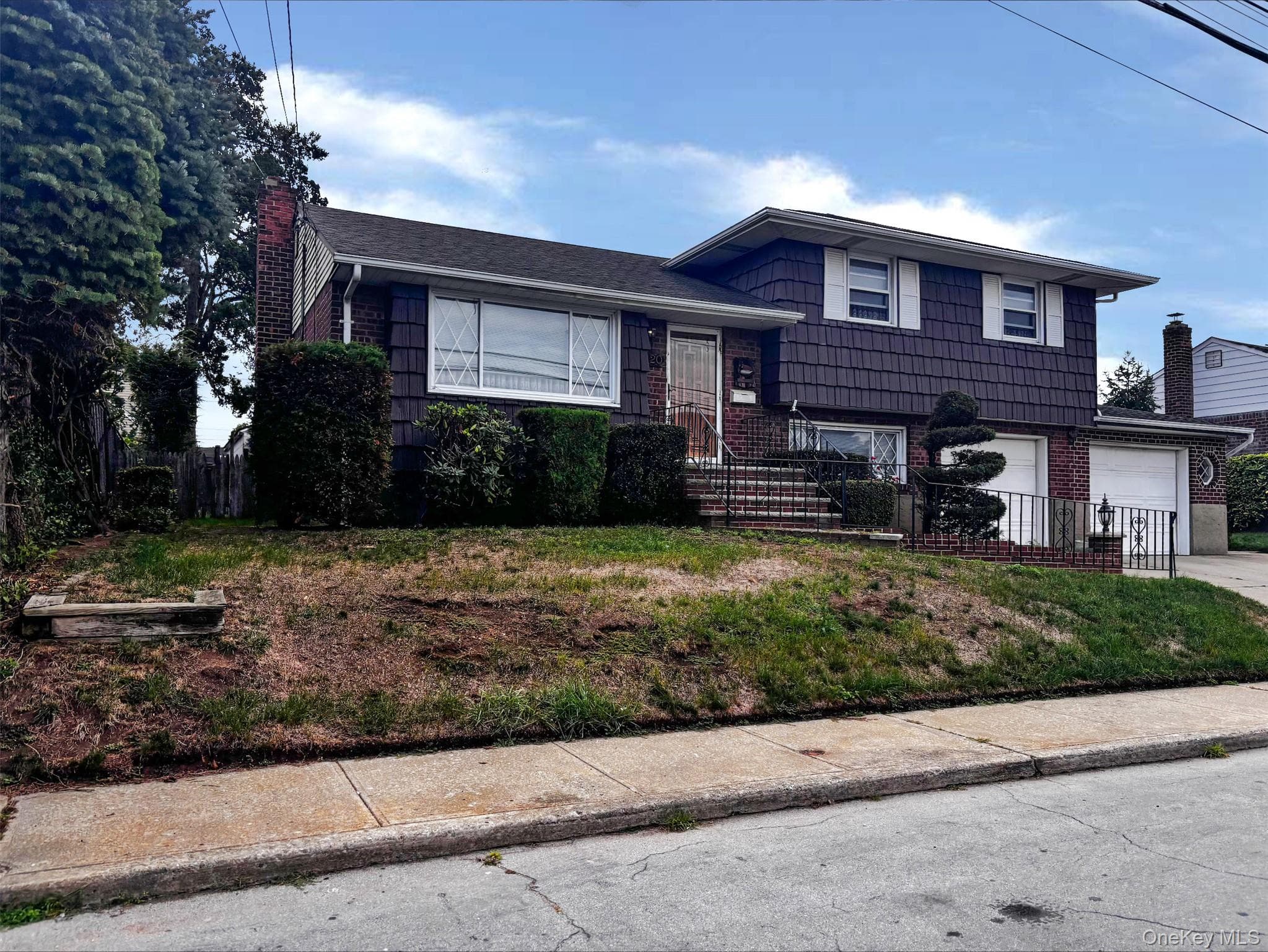 120 Osborne Road photo 1