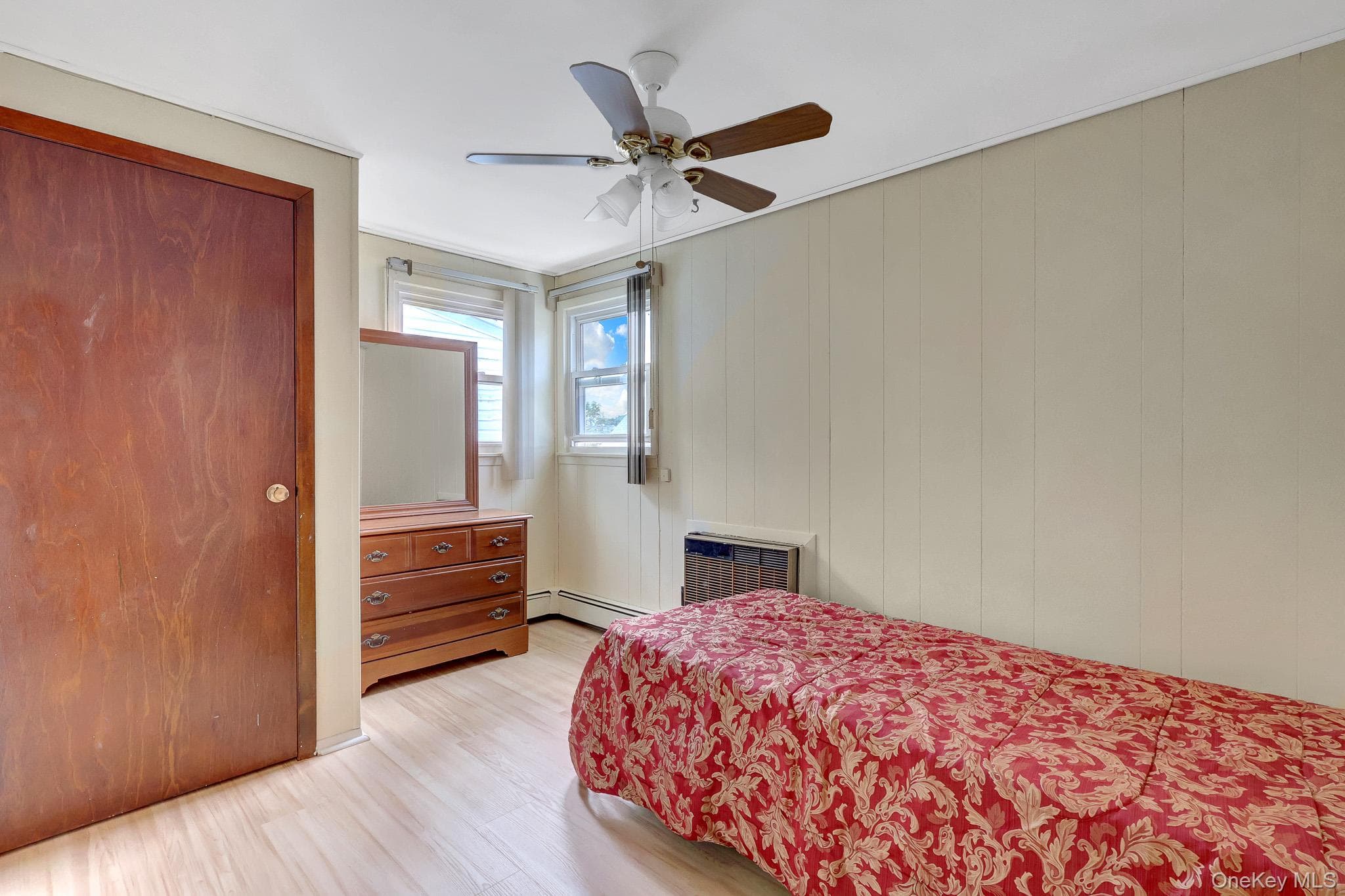 411 New Hyde Park Road thumbnail 24