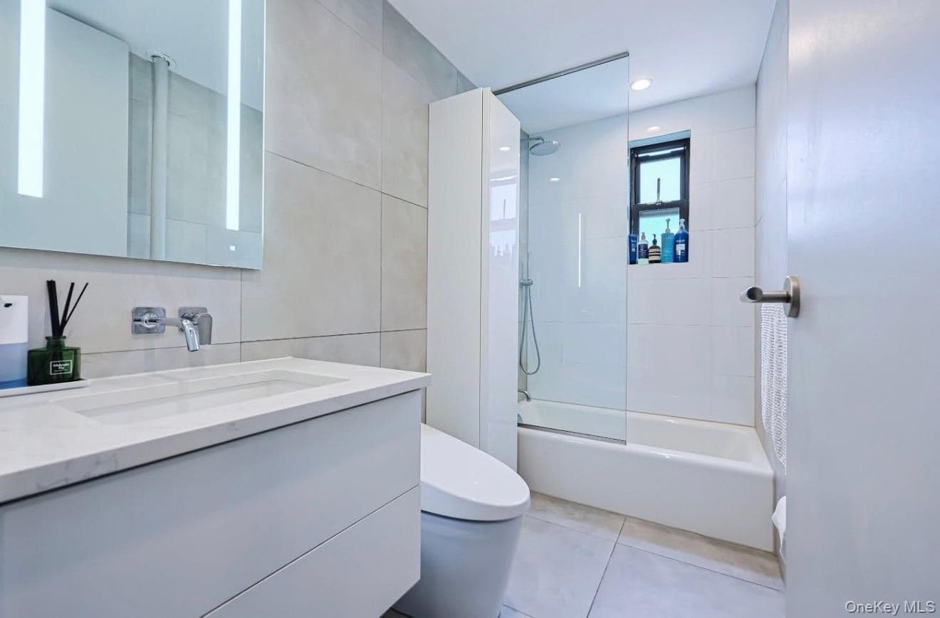 83-85 116th Street Unit: 3K thumbnail 12