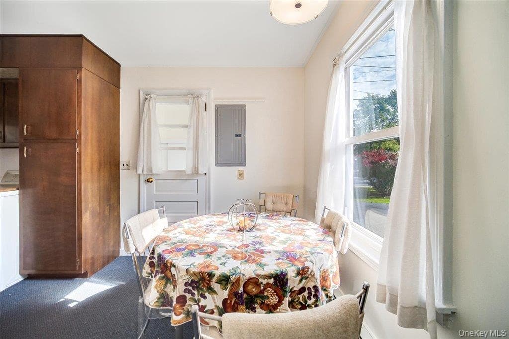 108 E Main Street thumbnail 7
