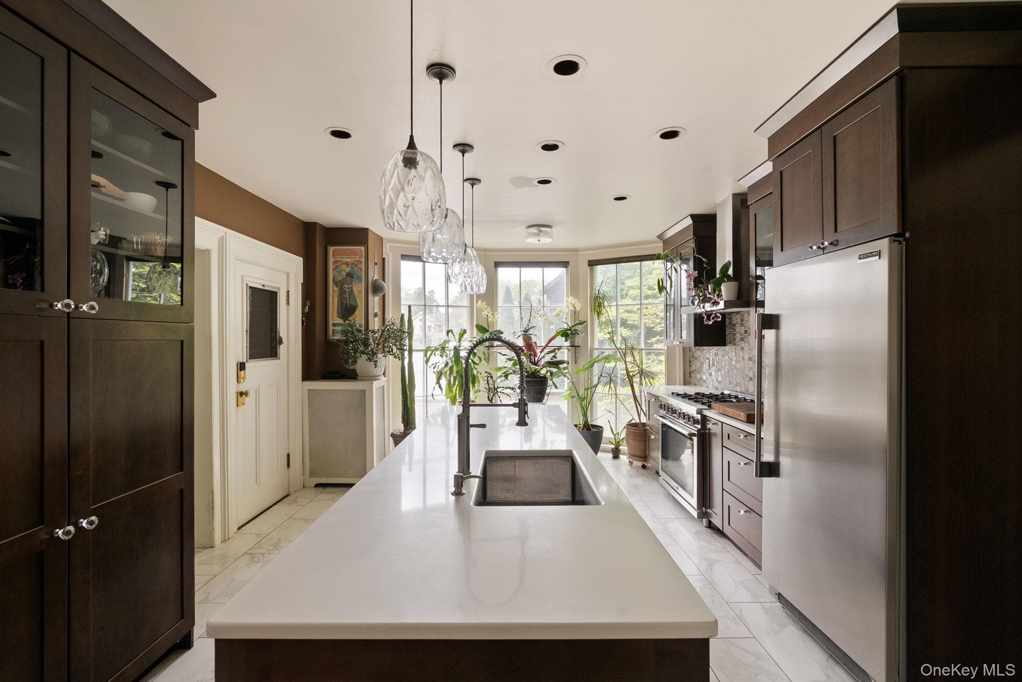 322 Albany Avenue thumbnail 9