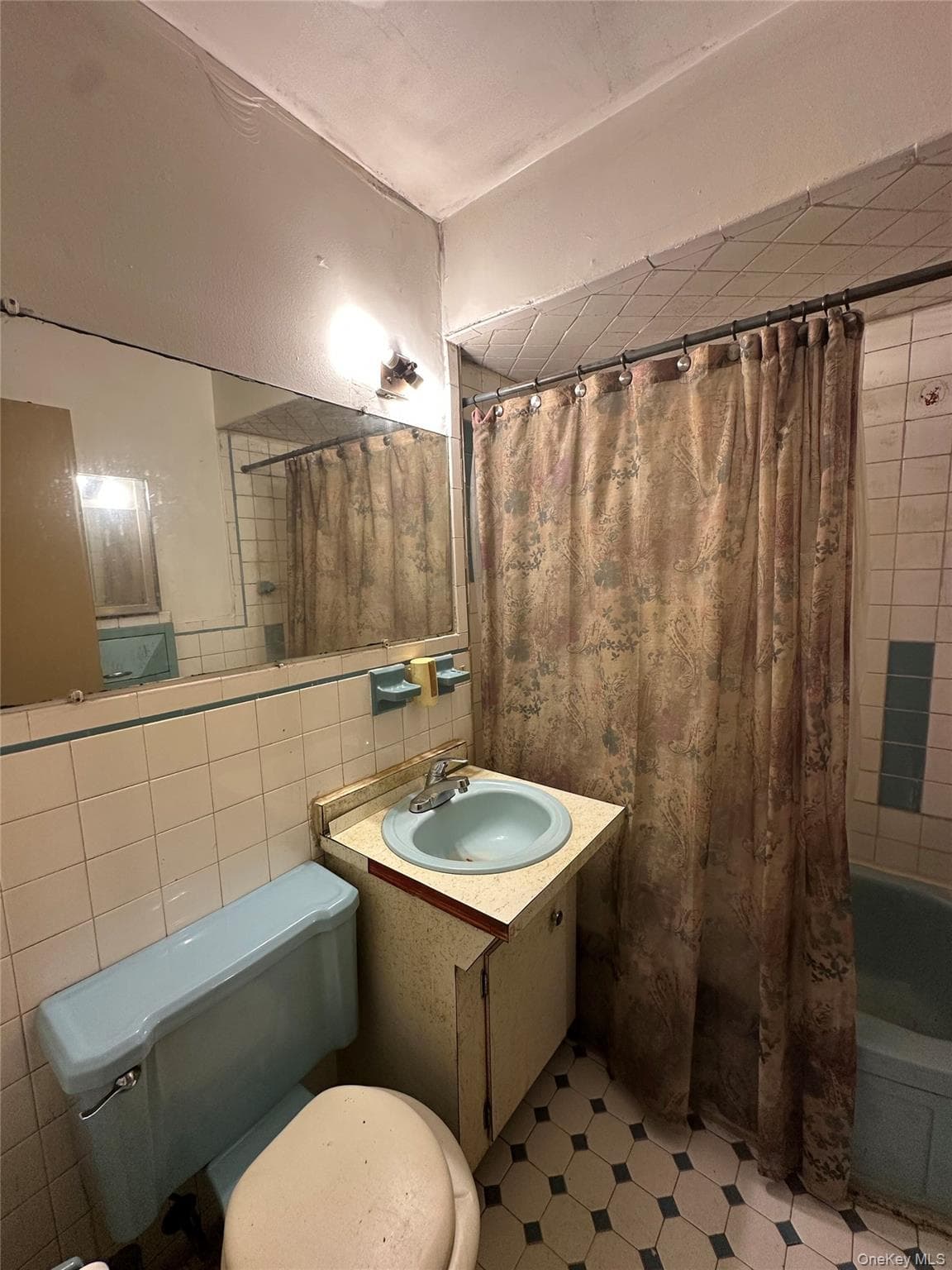 260 N Main Street ST Unit: B-42 thumbnail 5