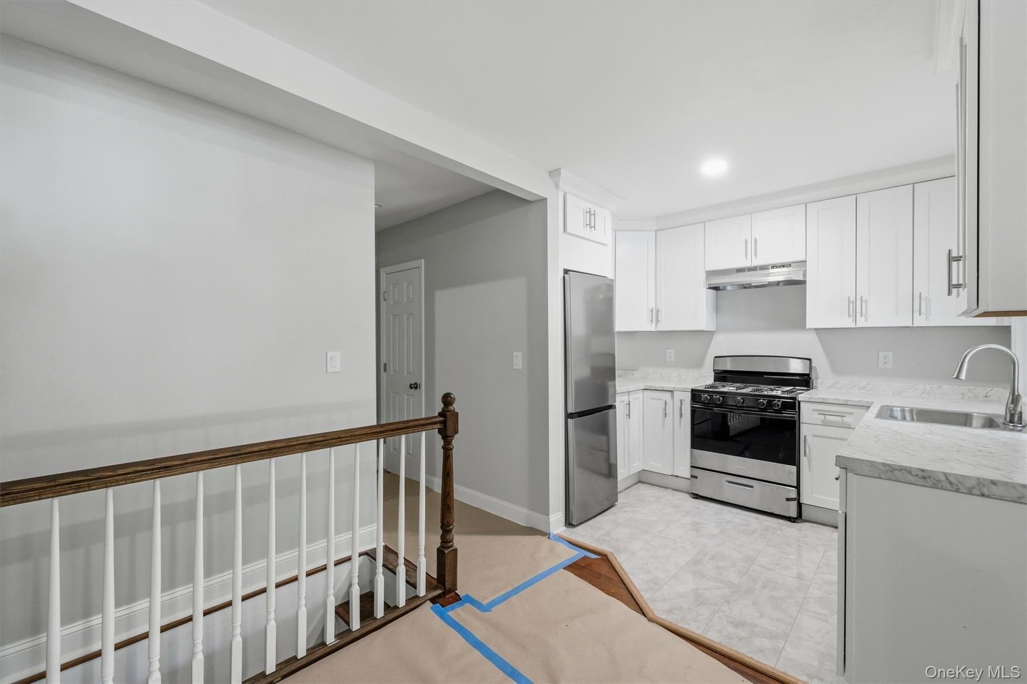 669 N Division Street thumbnail 11