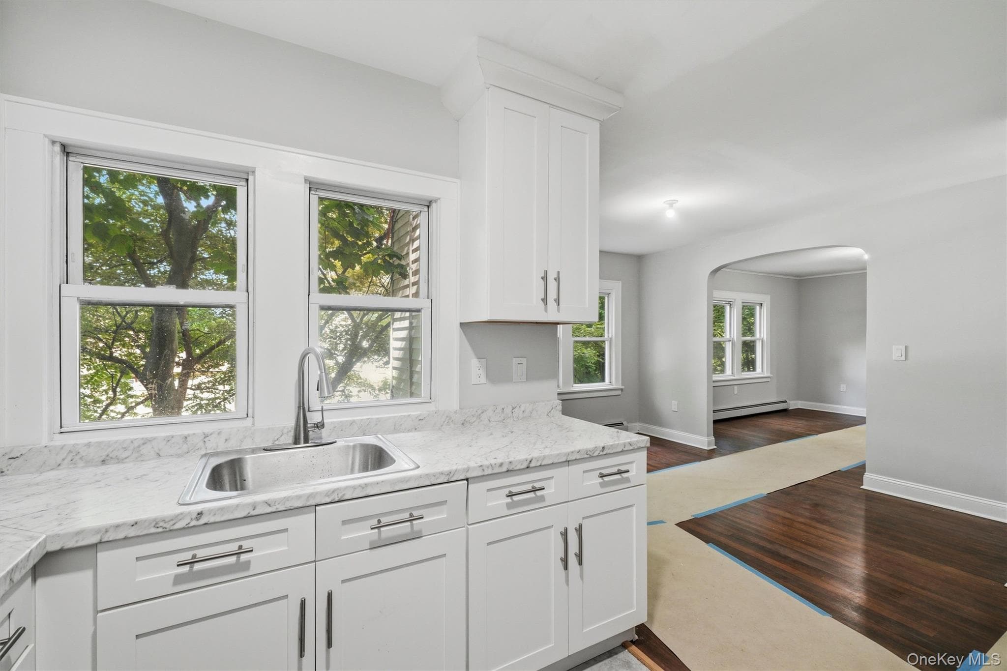669 N Division Street thumbnail 15