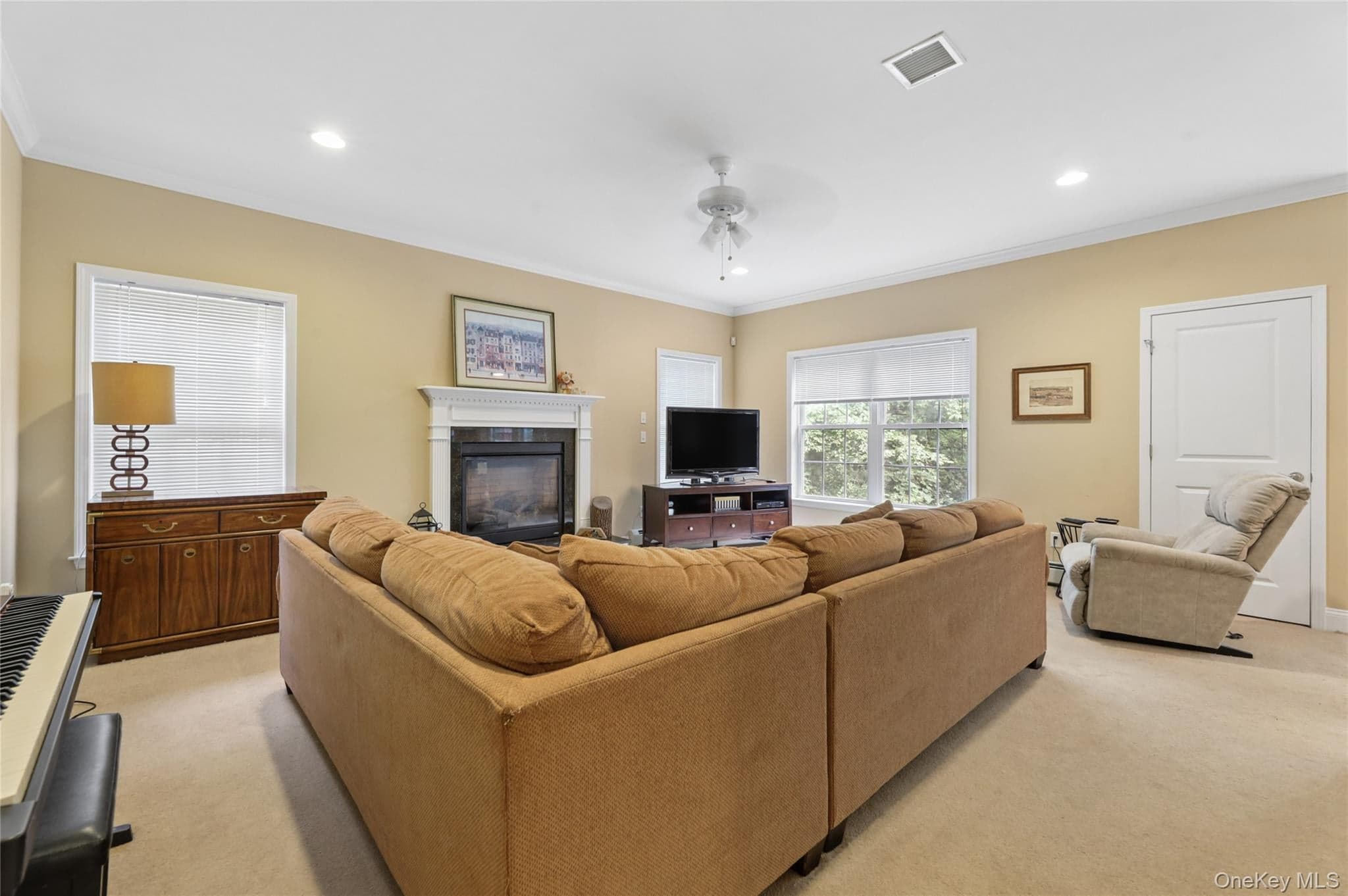 220 N Little Tor Road thumbnail 20