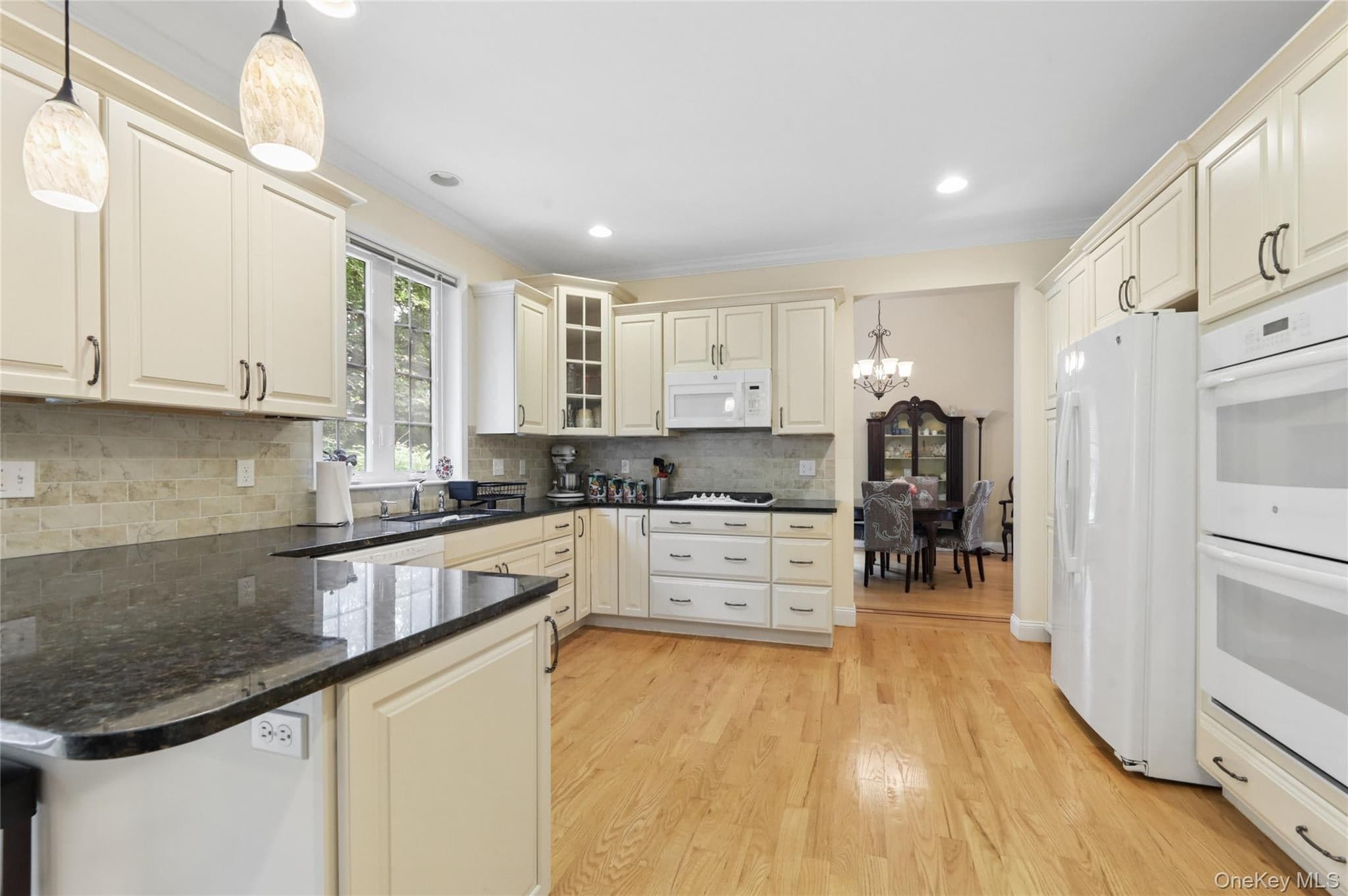 220 N Little Tor Road thumbnail 17