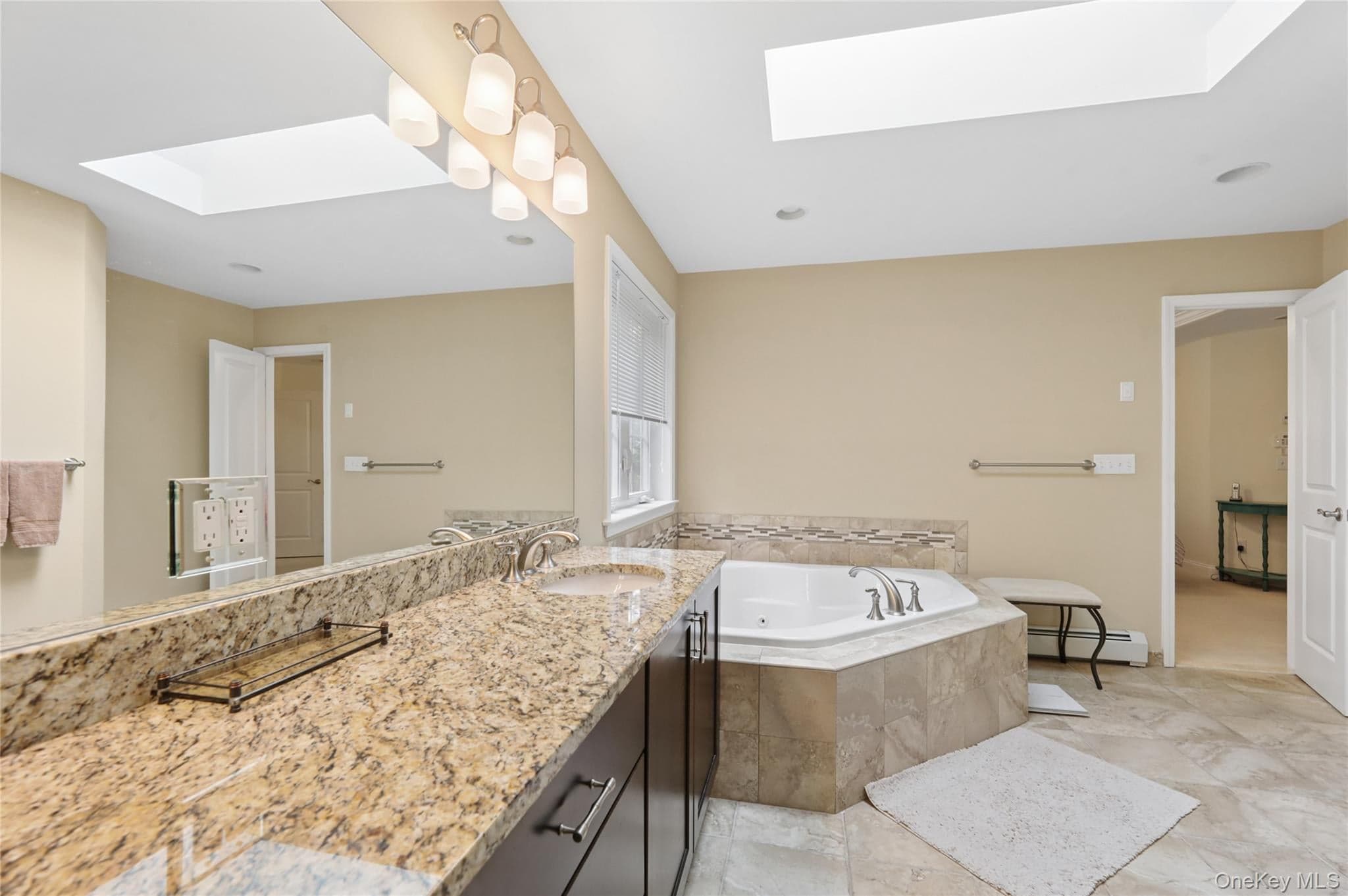 220 N Little Tor Road thumbnail 39