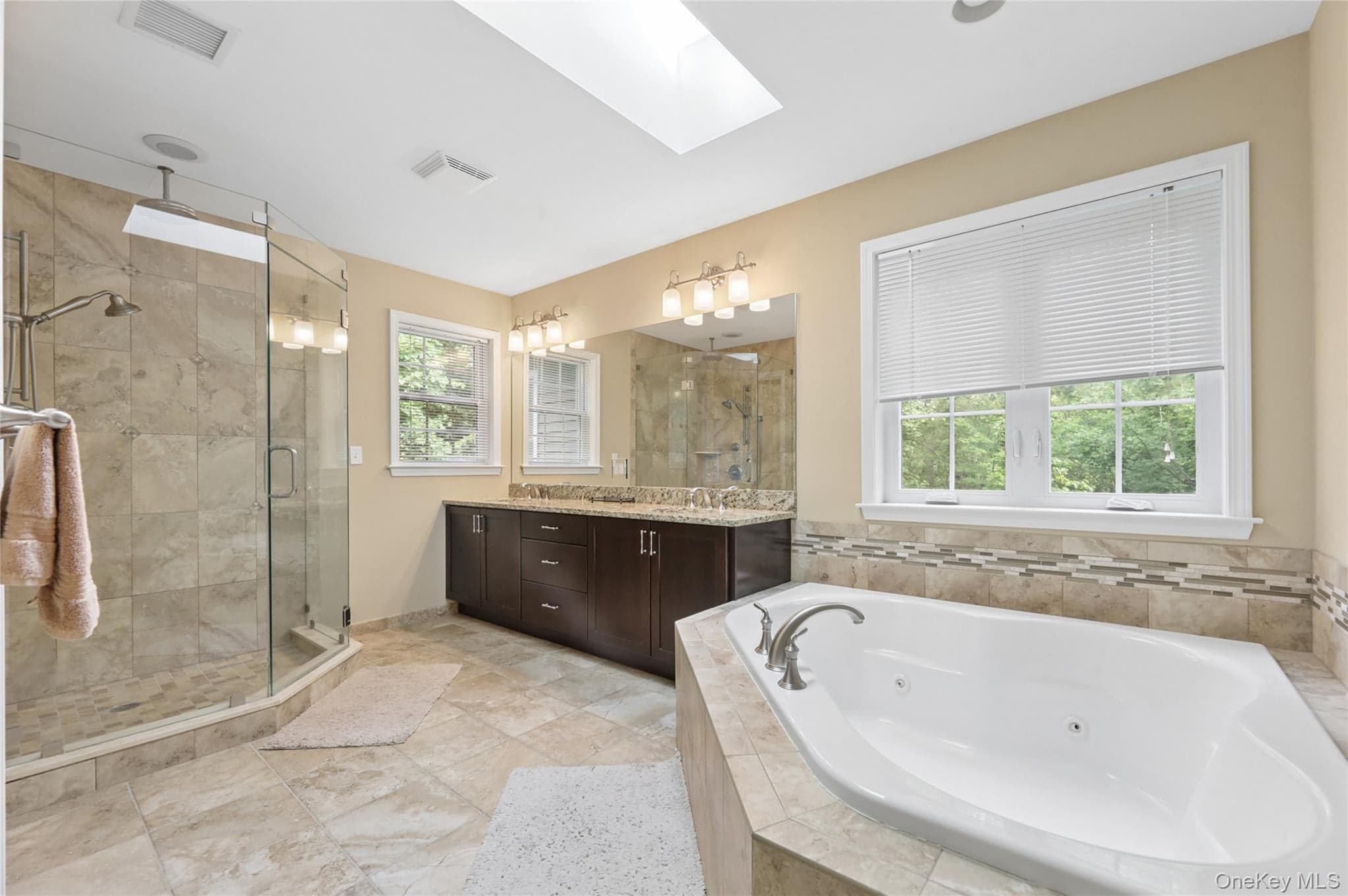 220 N Little Tor Road thumbnail 36